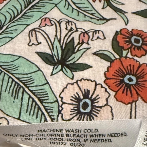 Talbots Square Cotton Head Scarf Hanky African Animals Giraffe Tiger Lion 22 In - Picture 6 of 7